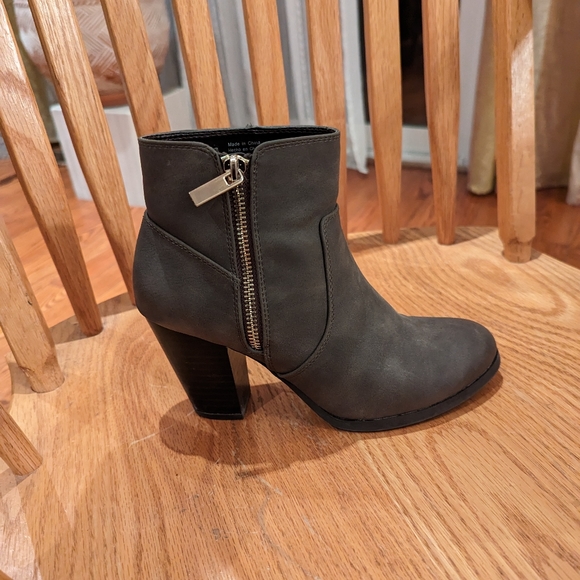 Call it spring - Booties - Size 6.5 - Picture 2 of 6